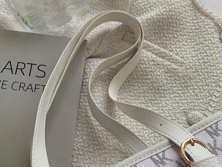 Tote Bag with Zip Closure Fashionable SC-056